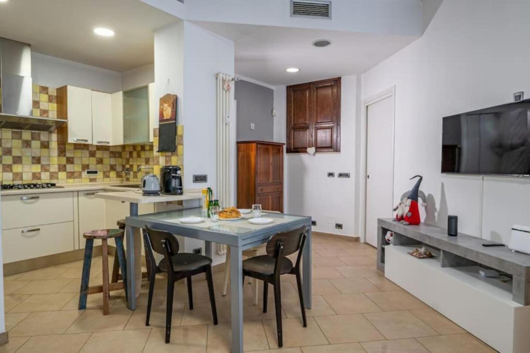 A Due Passi Dal Mare - Free Parking Apartment